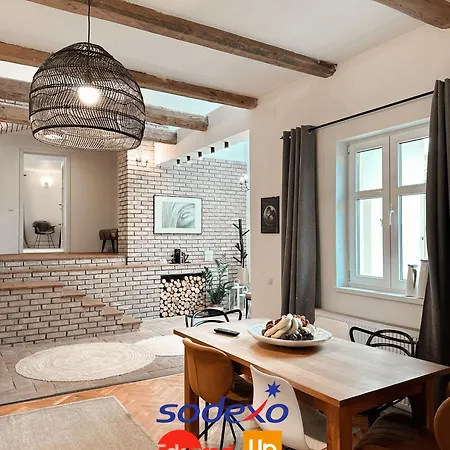 Marvellous Cozy In Old Center Town