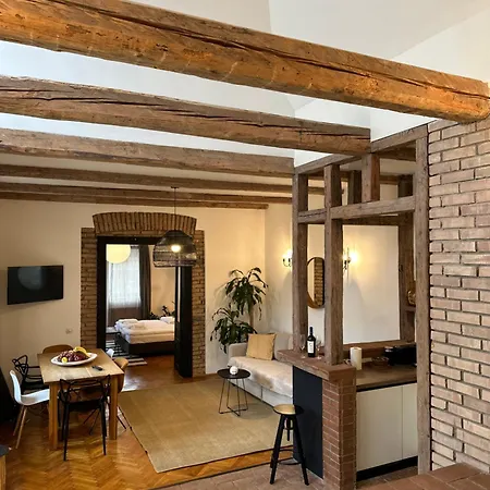 Marvellous Cozy In Old Center Town Brasov