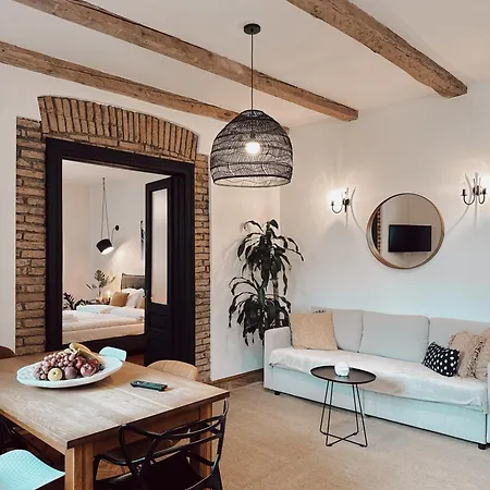 Villa Marvellous Cozy In Old Center Town