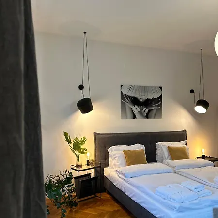 Marvellous Cozy In Old Center Town Brasov