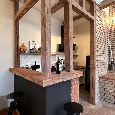 Villa Marvellous Cozy In Old Center Town