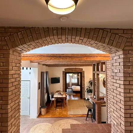 Marvellous Cozy In Old Center Town *