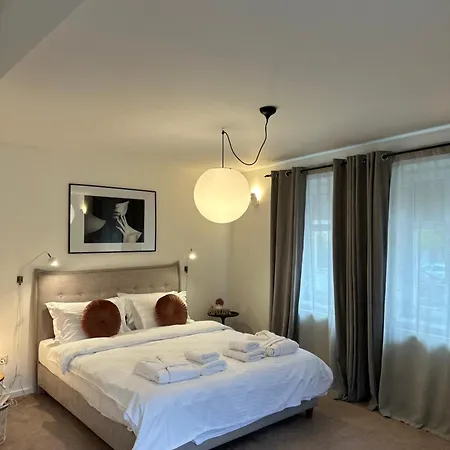 Marvellous Cozy In Old Center Town Villa