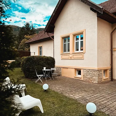 Marvellous Cozy In Old Center Town Villa *