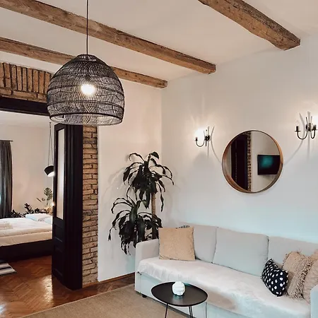 Marvellous Cozy In Old Center Town *