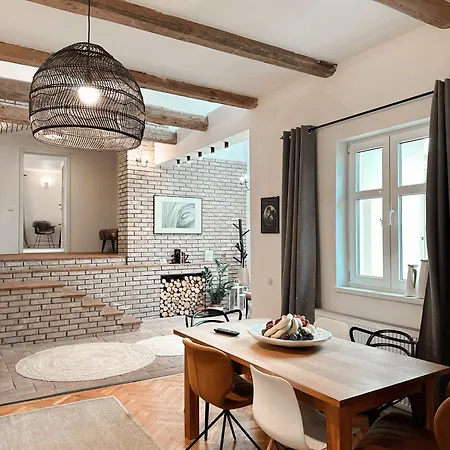 Marvellous Cozy In Old Center Town *